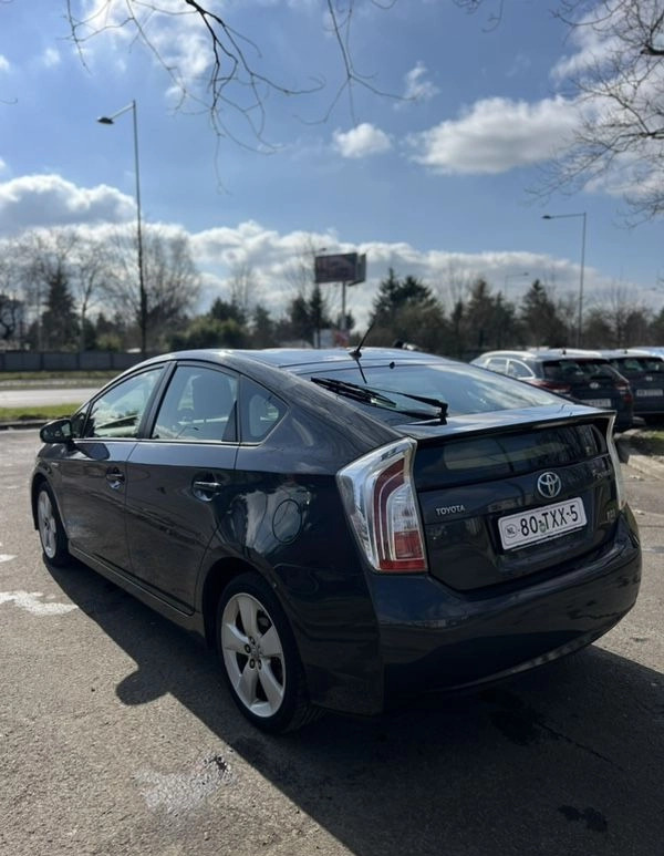 Toyota Prius cena 38500 przebieg: 238000, rok produkcji 2012 z Warszawa małe 79